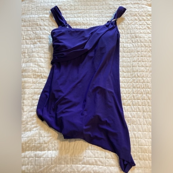 Nwt Shape + Style by Aqua Green Size 8 Angled Skirt Asymmetrical Swim Dress - Picture 2 of 6